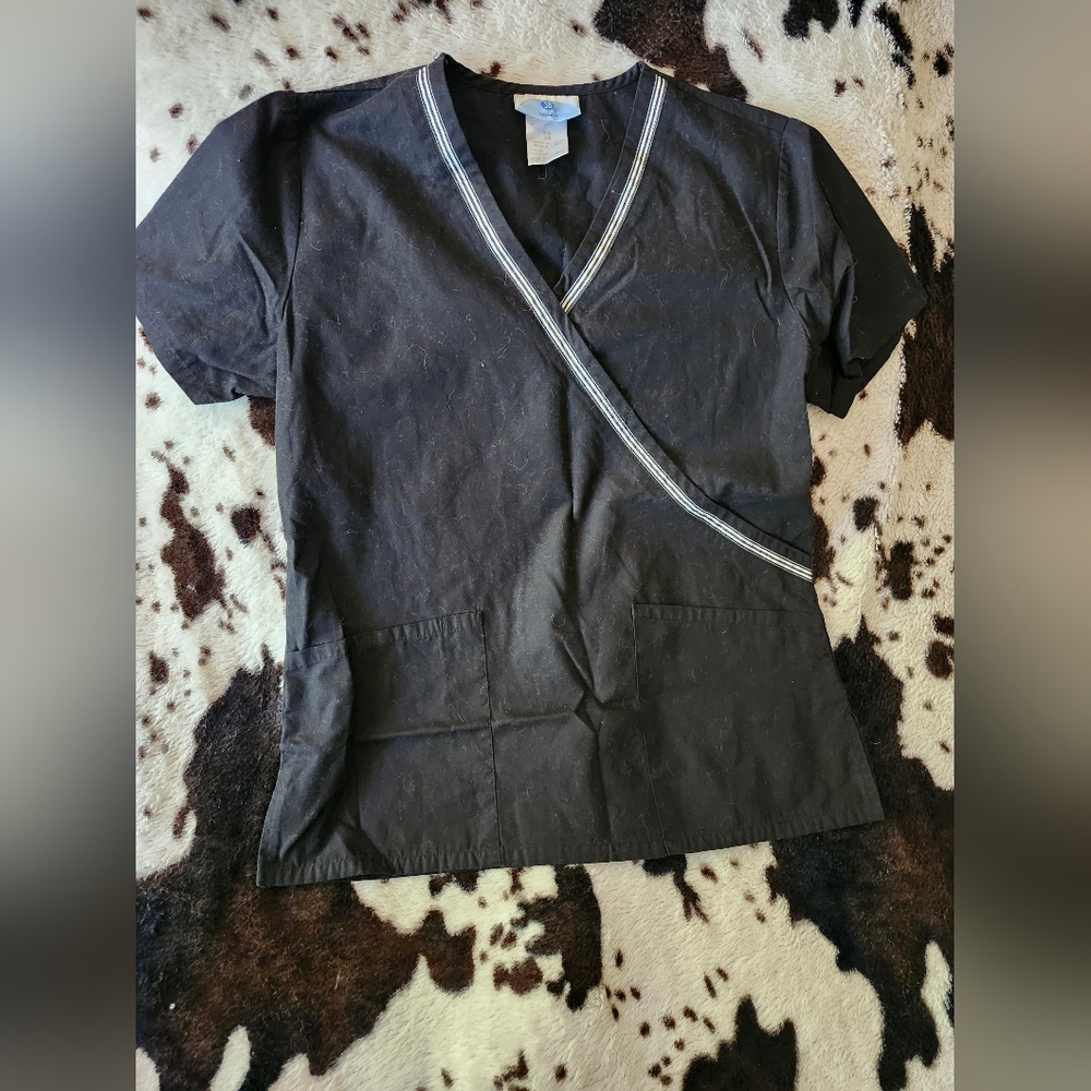 Black V-Neck Scrub Top
